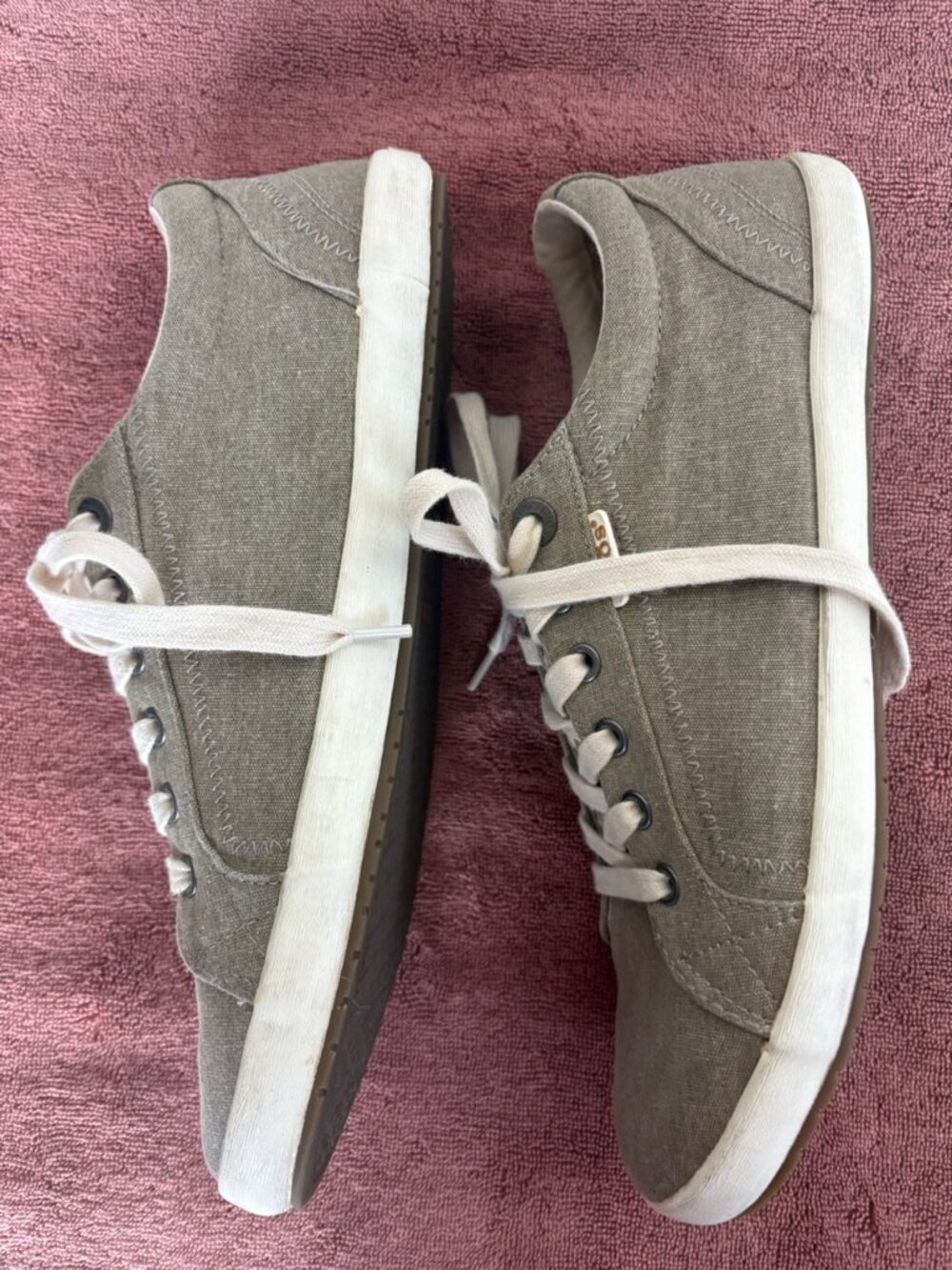 Taos Women's Size 11 (EU42) Tan Canvas Star Sneakers - Picture 3 of 7